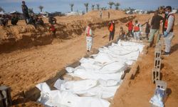 Soykırımcı İsrail'in Gazze'ye Saldırılarında Can Kaybı 70 Bin 654'e Yükseldi