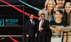 TikTok Dijital Güvenlik İçin Sahaya Çıkıyor: TikTok Eğitim Otobüsü Türkiye Turuna Başlıyor