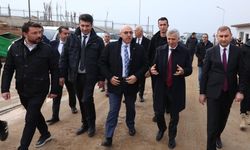 Vali Ünlüer, KYK Yurdu İnşaatında İncelemelerde Bulundu