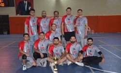Voleybol Halk Turnuvasının Şampiyonu EMŞAV Oldu