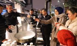 Vatandaşlara Soğukta Sıcak İkram : 1 Ton Salep Dağıtıldı
