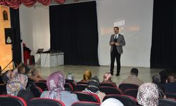 Afşin’de Bağımlılıkla Mücadele Semineri Düzenlendi