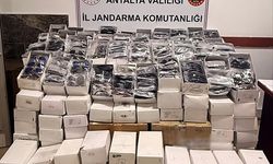 Alanya'da 6 bin 250 gümrük kaçağı güneş gözlüğü ele geçirildi