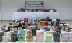 Antalya'da 3 bin 450 gümrük kaçağı parfüm ele geçirildi