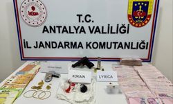 Antalya'da uyuşturucu operasyonunda 2 kişi yakalandı