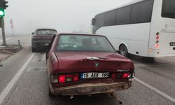 Burdur'da 4 aracın karıştığı kazada 2 kişi yaralandı