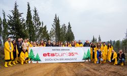 Etstur Hatıra Ormanları'nda ilk fidanlar toprakla buluşturuldu