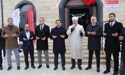 Hatay'da yeniden inşa edilen Gazze Şehitleri Camisi ibadete açıldı