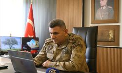 Kahramanmaraş İl Jandarma Komutanı ve İl Emniyet Müdürü, AA'nın 'Yılın Kareleri'ni oyladı