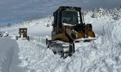 Kahramanmaraş'ta kar nedeniyle 87 mahalleye ulaşım sağlanamıyor