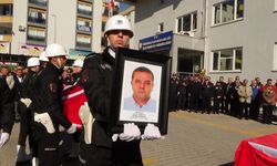 Mersin'de kalp krizi sonucu ölen polis memurunun cenazesi defnedildi