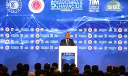 Ticaret Bakanı Bolat, '5. Savunma ve Havacılık Sanayiinde Küresel Stratejiler Konferansı'nda konuştu:
