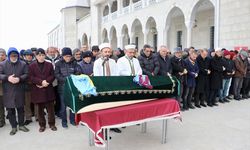 Türk amatör futbolunun sembol isimlerinden Hatay Yurdakul'un cenazesi Trabzon'da defnedildi