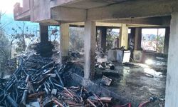 Alanya'da müstakil evin odunluğunda çıkan yangını itfaiye söndürdü