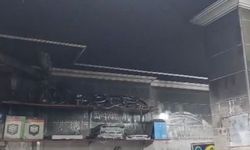 Elektrikçi dükkanında çıkan yangın söndürüldü