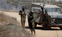 Katil İsrail ordusu, işgal altındaki Batı Şeria'da baskınlar düzenledi