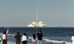 Jeff Bezos, uzaya binlerce uyduluk ağ kuracak