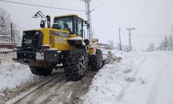 Büyükşehir, Şehrin Dört Bir Yanında Kar Mesaisini Sürdürüyor