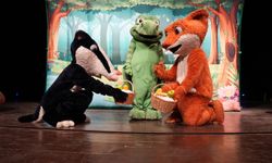 Büyükşehir, “Sevimli Dinozor Dobizor” ile Minikleri Sanatla Buluşturdu