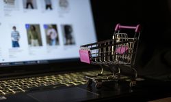 Çevrim içi satış yapan işletmecilere yol haritası niteliğinde rehber