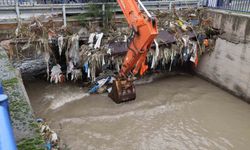 İzmir’de kuvvetli yağış alarmı: Bin 310 personel, 342 araç ve 200 pompa ile sahada