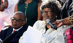 ABD’de beyaz birine yer vermeyi reddeden ilk siyahi Claudette Colvin hayatını kaybetti