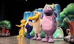 “Kaptan Pengu ve Arkadaşları” Minikler İçin Sahnedeydi