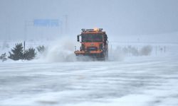 Kar nedeniyle kapanan Sivas-Kayseri kara yolu ulaşıma açıldı