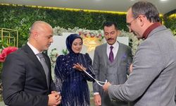 Kaymakam Sarıdoğan ve Başkan Kıraç’tan Genç Çifte Nişan Tebriği