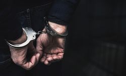 Kardeşinin kimliğiyle gizlenen FETÖ firarisi yakalandı