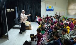 Edebiyatın Şehrinde Minikler Masal Yolculuğuna Çıktı