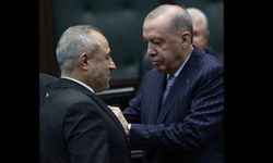 İrfan Karatutlu AK Parti’ye Katıldı, Rozeti Cumhurbaşkanı Erdoğan Taktı