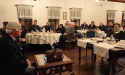 Yazar Gürlek, Edebiyat Aşıklarını Kültür Yolculuğuna Çıkardı