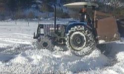 Traktörle Drift Atıp Yolları Açtılar