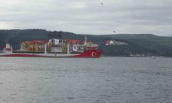 Türk sondaj gemisi Yıldırım Çanakkale Boğazı’ndan geçti