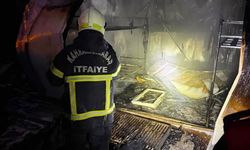 Rezerv Alan Şantiyesinde Konteyner Yangını: 2 İşçi Dumandan Etkilendi