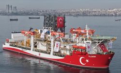 Yıldırım Sondaj Gemisi Karadeniz yolcusu