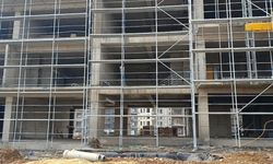 Yüksekten Düşen İşçi Yaralandı