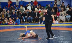 Afşin’de Deprem Şehidi Pehlivanlar Anısına Güreş Turnuvası Düzenlendi