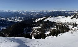 Ardahan-Şavşat kara yolunda karla mücadele çalışmaları sürüyor