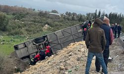 GÜNCELLEME 3 - Antalya'da devrilen yolcu otobüsündeki ölü sayısı 10'a yükseldi