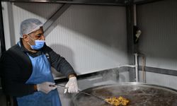 Saçaklızade Vakfı günlük 3 bin aileye iftar yemeği ulaştırıyor