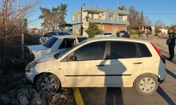 Sumbas'ta trafik kazasında 2 kişi yaralandı