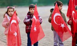 Adana'da ilk ders 'Bayrak Sevgisi' temasıyla işlendi