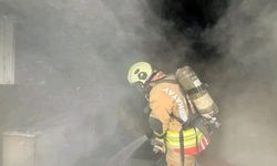 Hatay'da konteyner yangını büyümeden söndürüldü