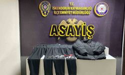 Mağazada ürünlerin alarmlarını tornavida ile sökerken yakalandı