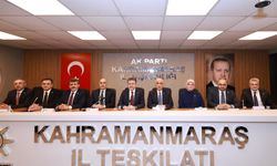 AK Parti Kahramanmaraş Teşkilatı İl Başkanlığında Bir Araya Geldi