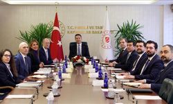 Bakan Bayraktar, EBRD Sürdürülebilir Altyapı Direktörü Carpenter ile görüştü