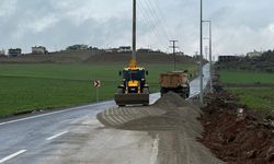 Büyükşehir, Sağanak Yağışların Vurduğu Kırsal Mahalle Yollarında da Görev Başında