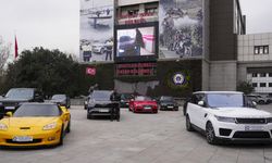 İstanbul'da lüks otomobil kaçakçılığı operasyonu: 14 gözaltı